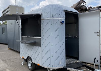 Food truck büfékocsi American style imbisswagen fóliázva