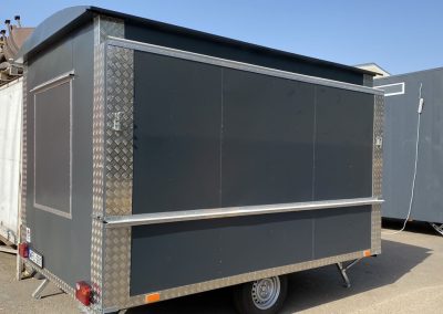Compact Liner 1 oldalra nyiló büfé kocsi food truck imbisswagen