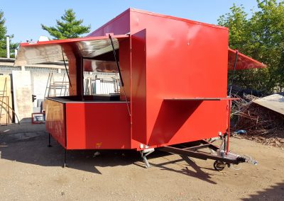 Compact Liner Food Truck Büfékocsi imbisswagen trailer red-piros kivülről