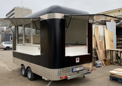 Retro liner a food truck büfékocsi imbisswagen