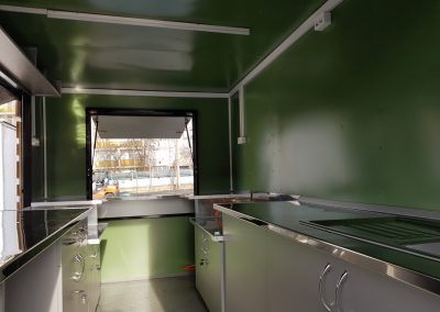 Wood Food Truck Raklap Büfékocsi BELSEJE
