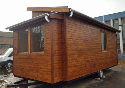 wood house faházak food truck büfékocsi készen